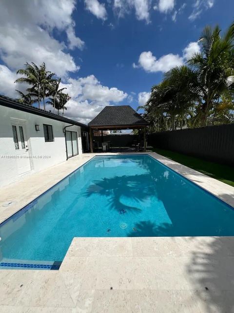 Single Family Residence in Miami FL 13940 156th Ter Ter 62.jpg