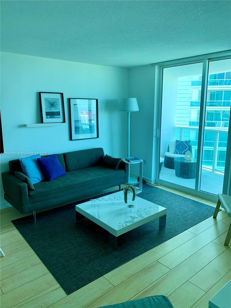2101 Brickell Ave 2911