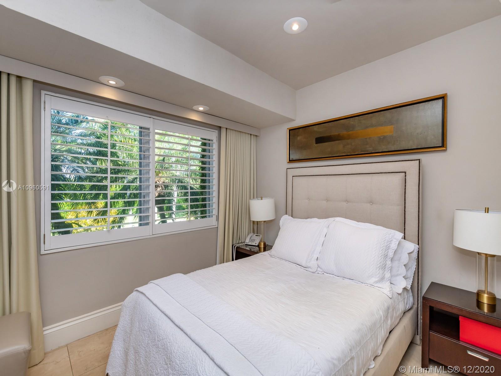 GABLES ESTATES NO 2 - Residential