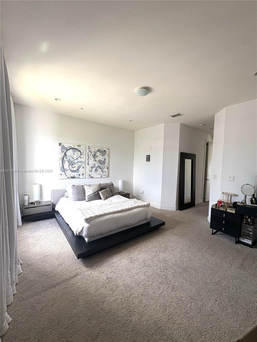 LANDMARK AT DORAL CONDO - Residential Lease