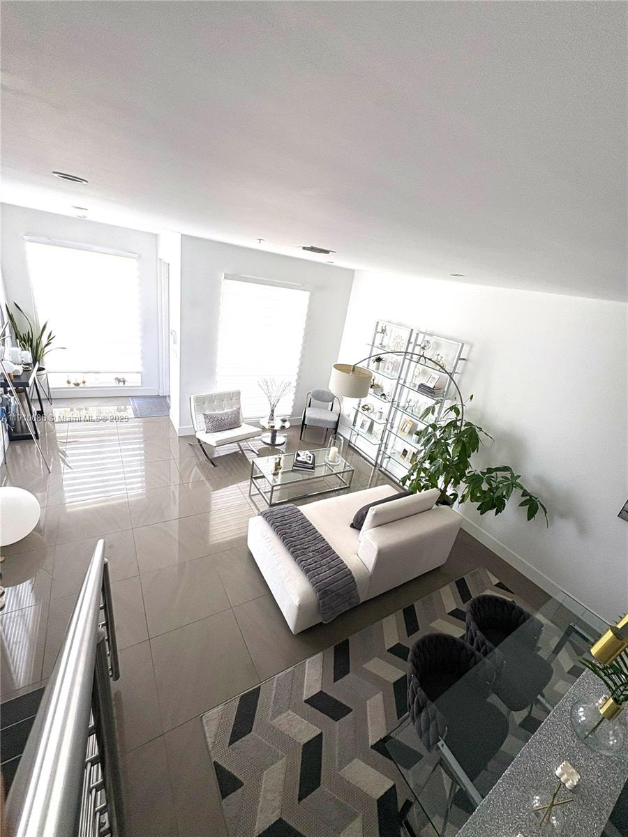 LANDMARK AT DORAL CONDO - Residential Lease