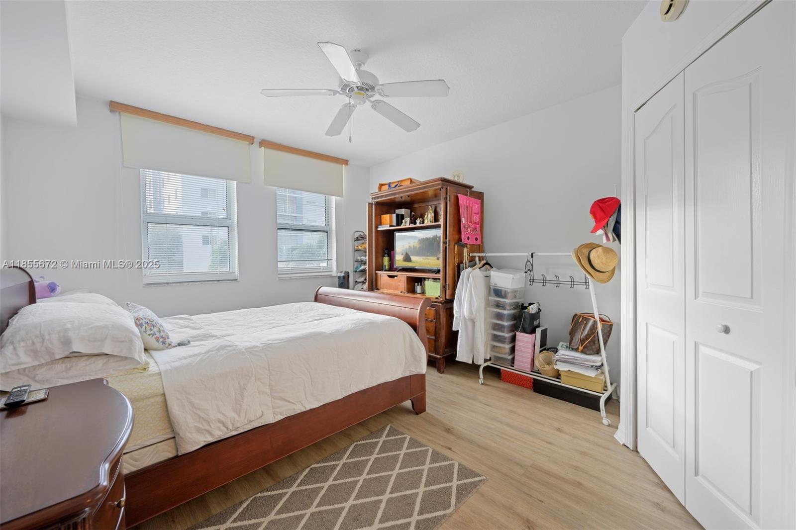 DA VINCI ON DOUGLAS CONDO - Residential