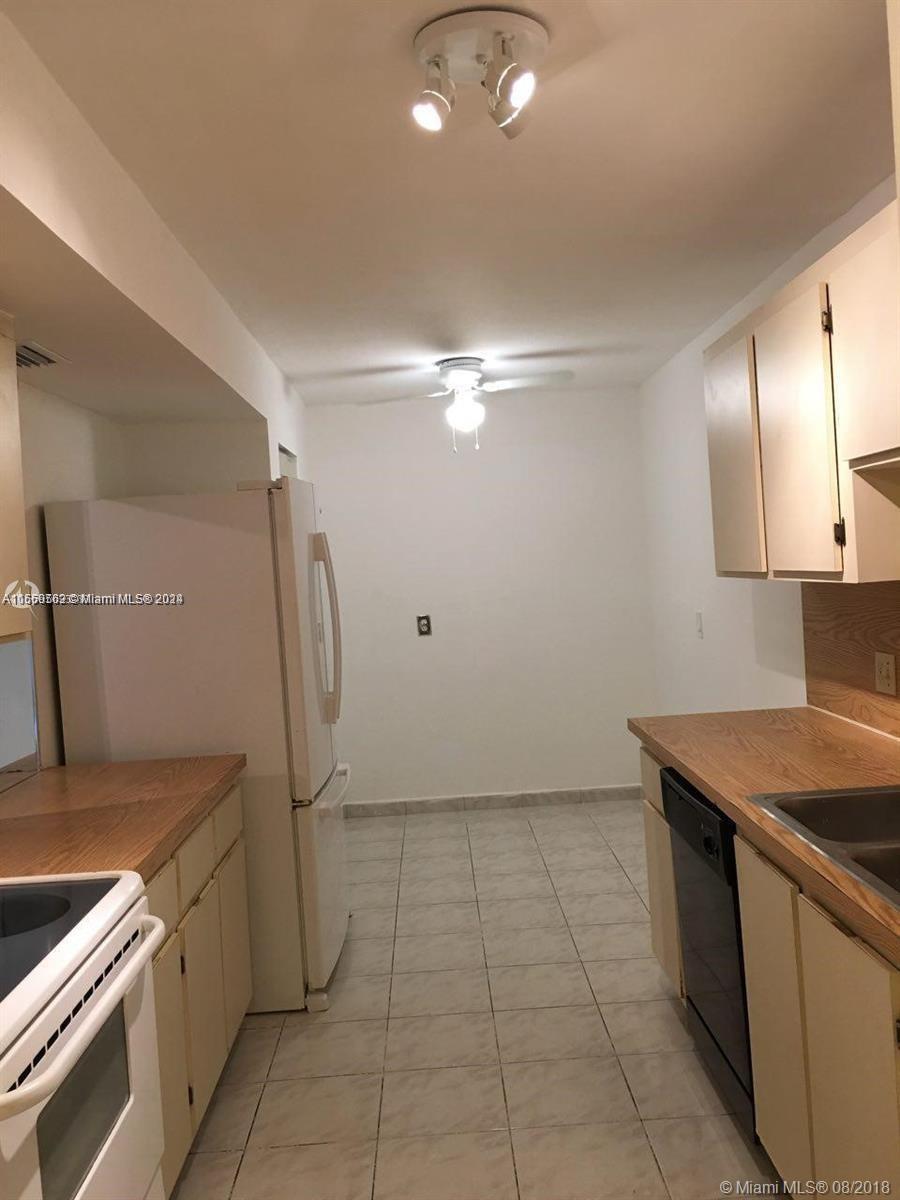 HALLANDALE GARDENS CONDO - Residential Lease