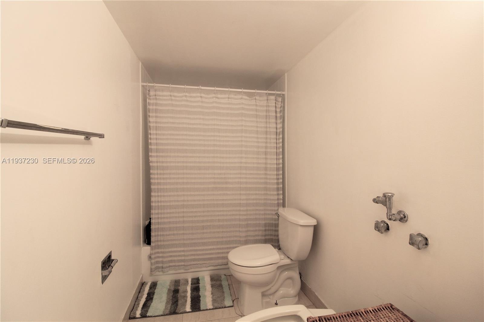 OLYMPUS CONDO - Residential