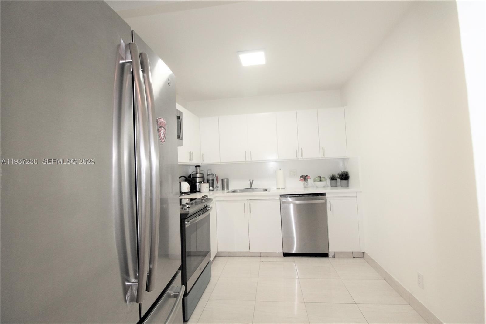 OLYMPUS CONDO - Residential