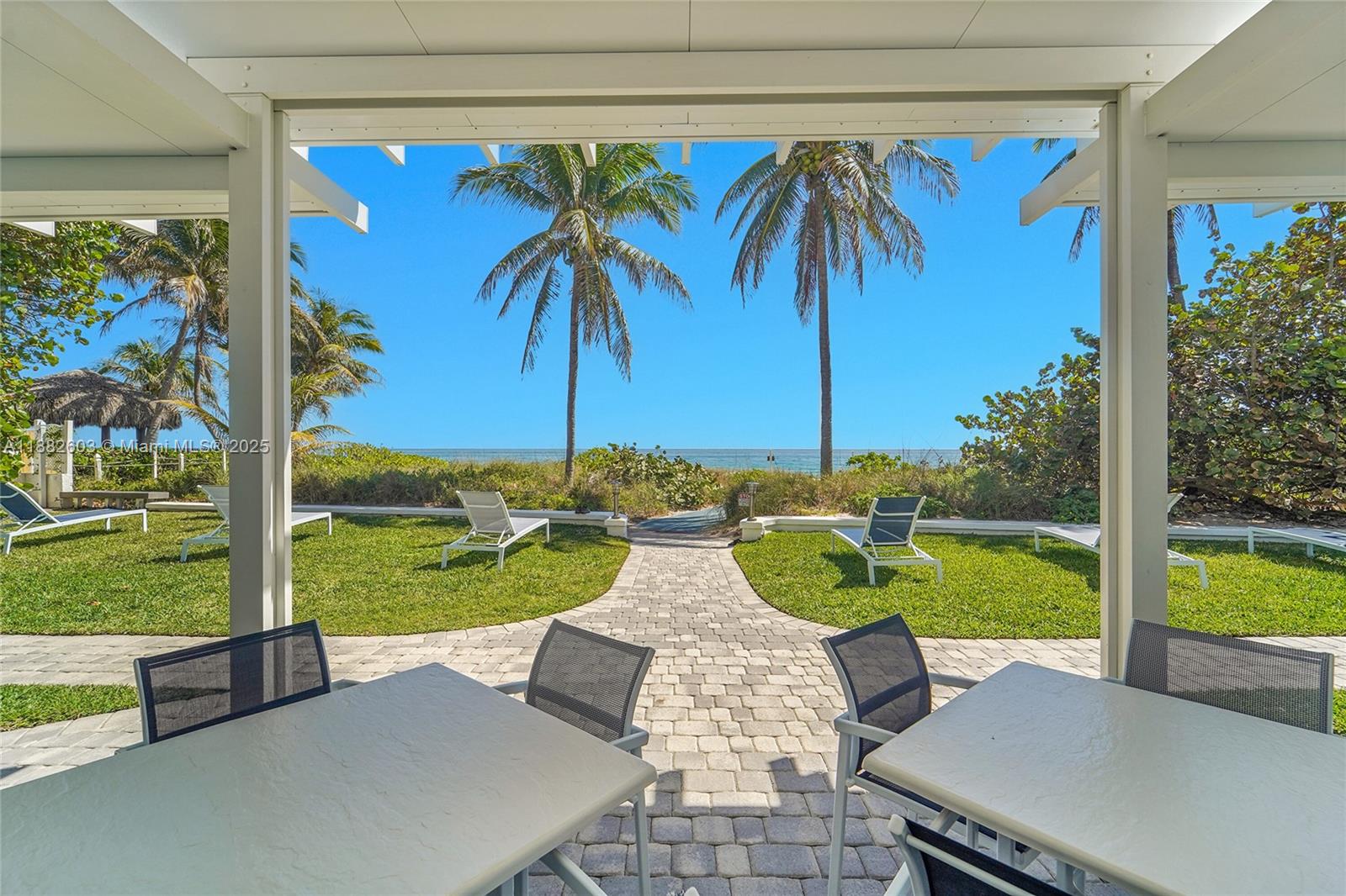 PALM CLUB CO-OP - Residential