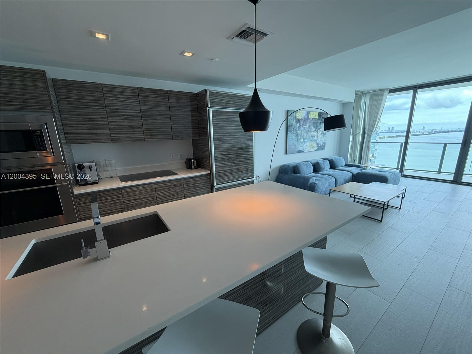 ICON BAY CONDO - Residential Lease
