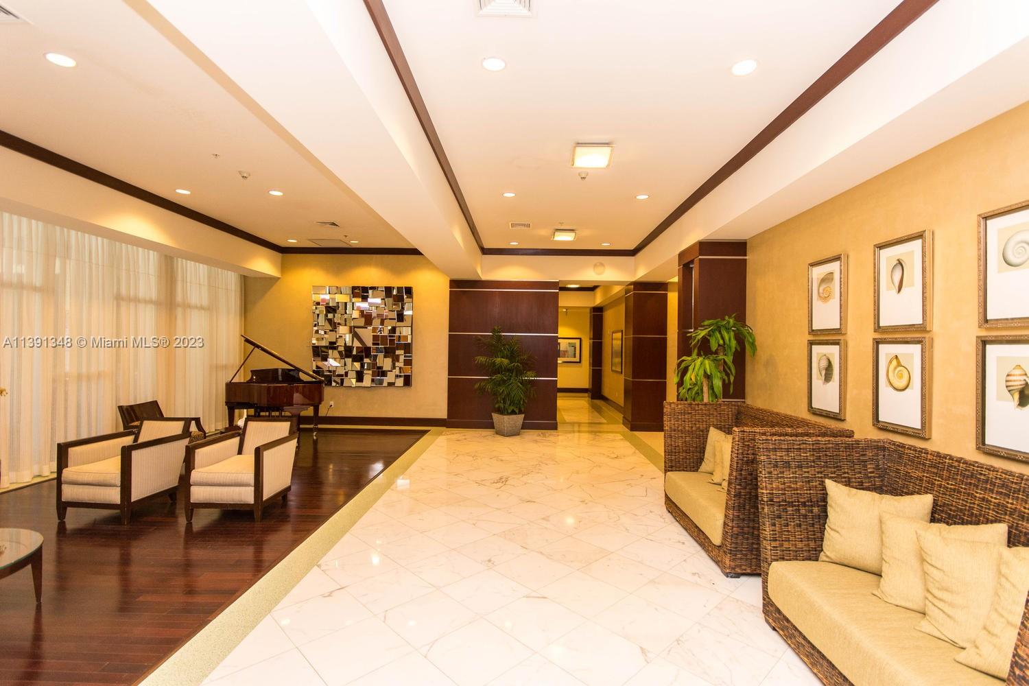 LA PERLA CONDO - Residential