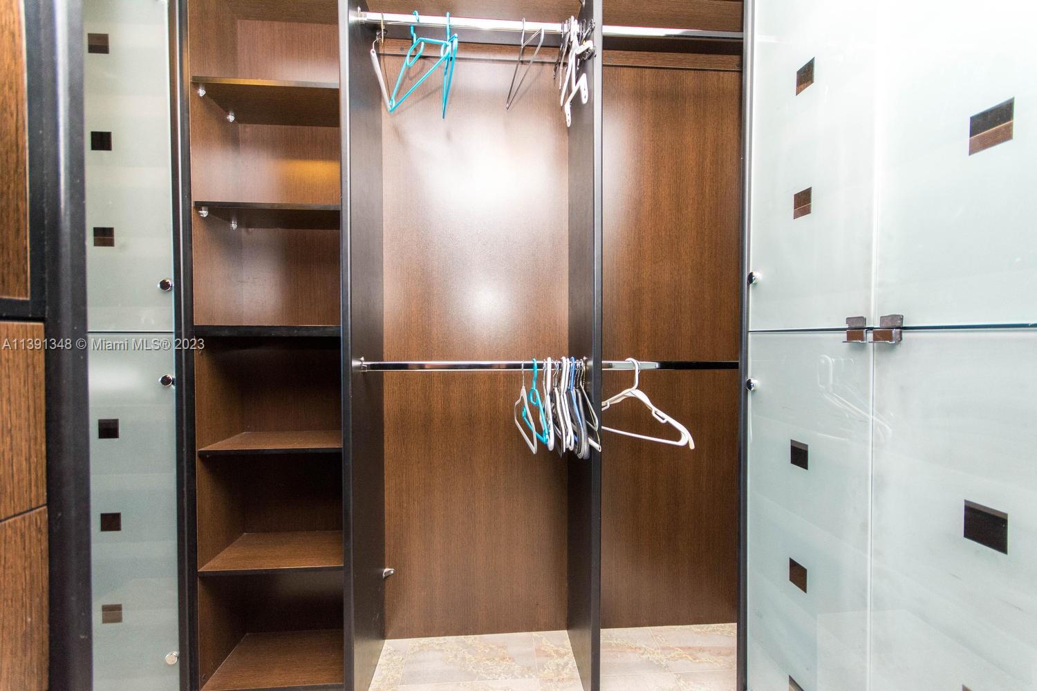 LA PERLA CONDO - Residential