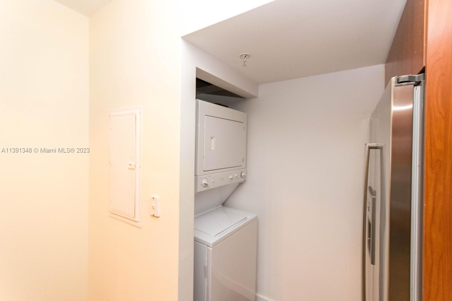 LA PERLA CONDO - Residential