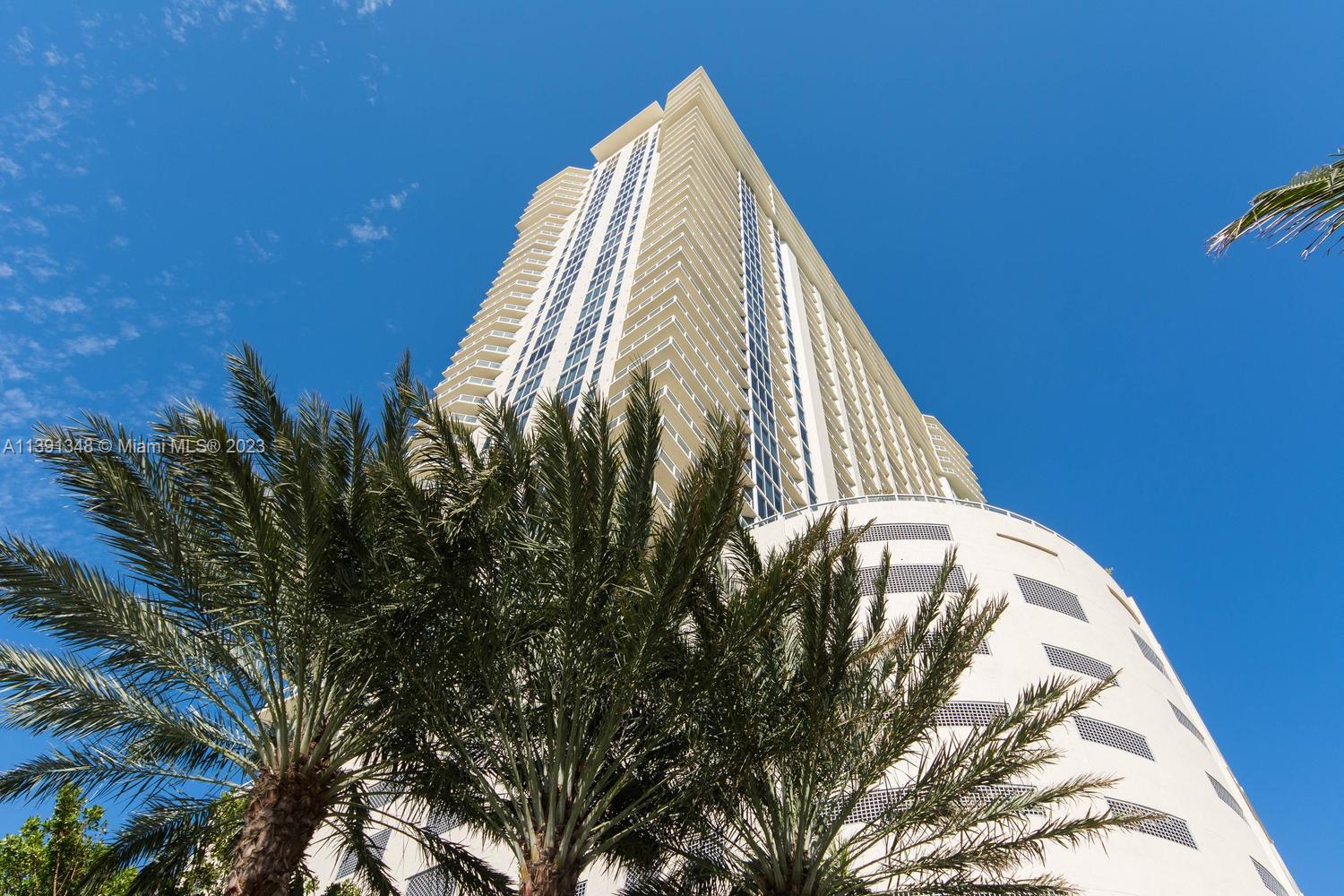 LA PERLA CONDO - Residential