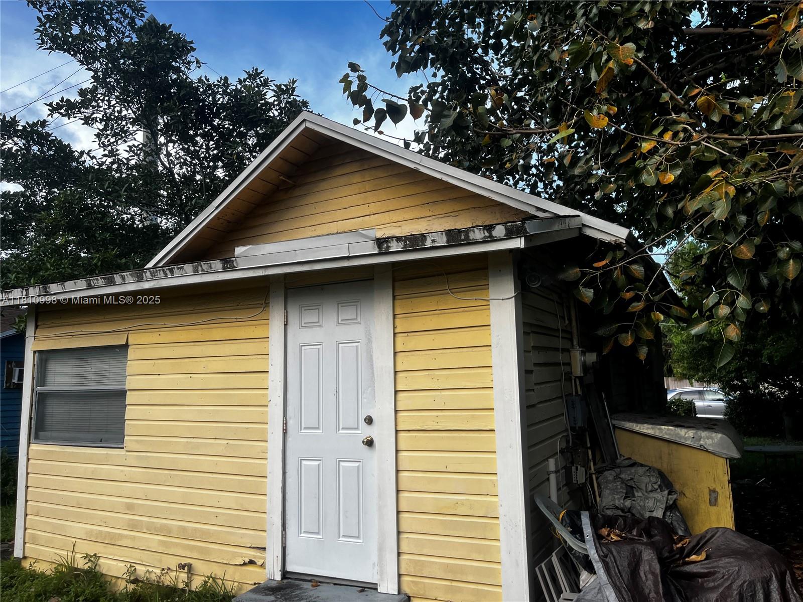 5740 NW 5th Ave