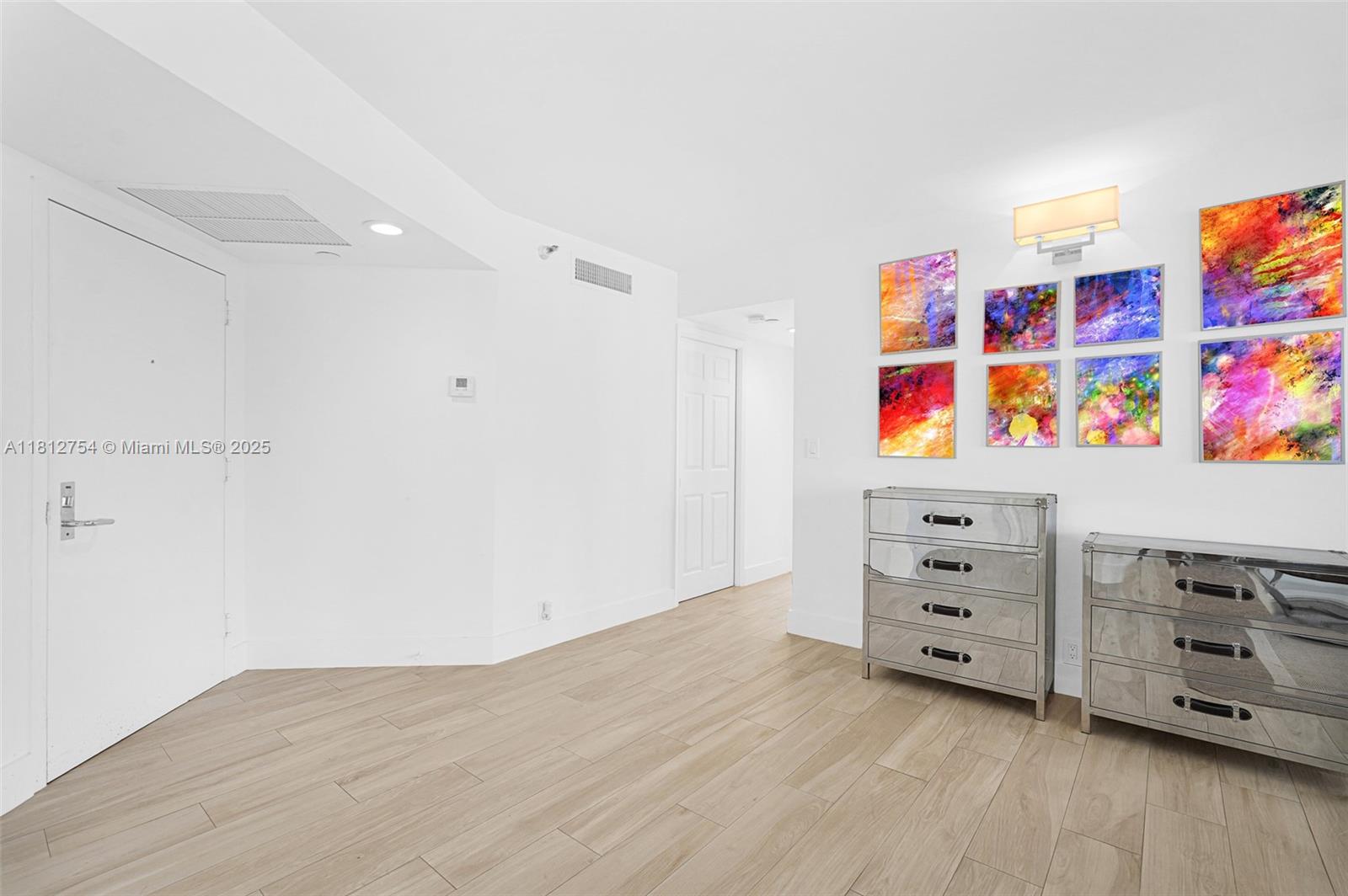 MYSTIC POINTE TOWER 500 - Residential