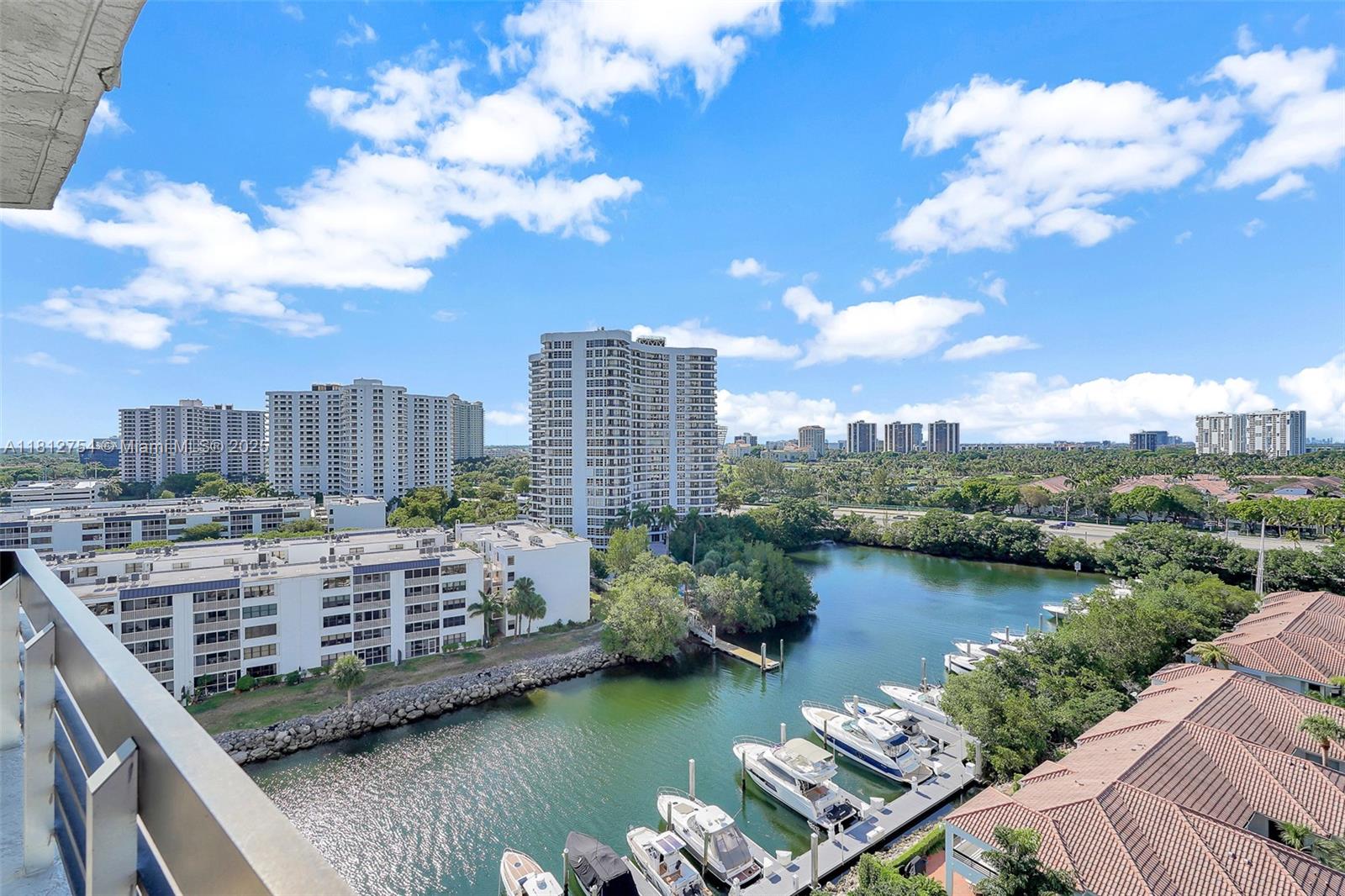 MYSTIC POINTE TOWER 500 - Residential