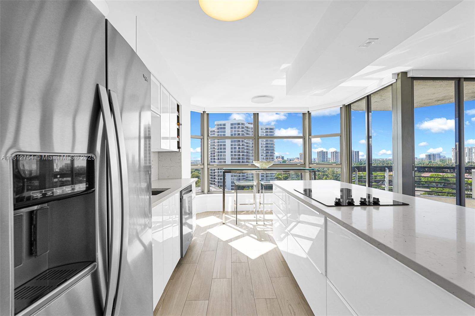 MYSTIC POINTE TOWER 500 - Residential