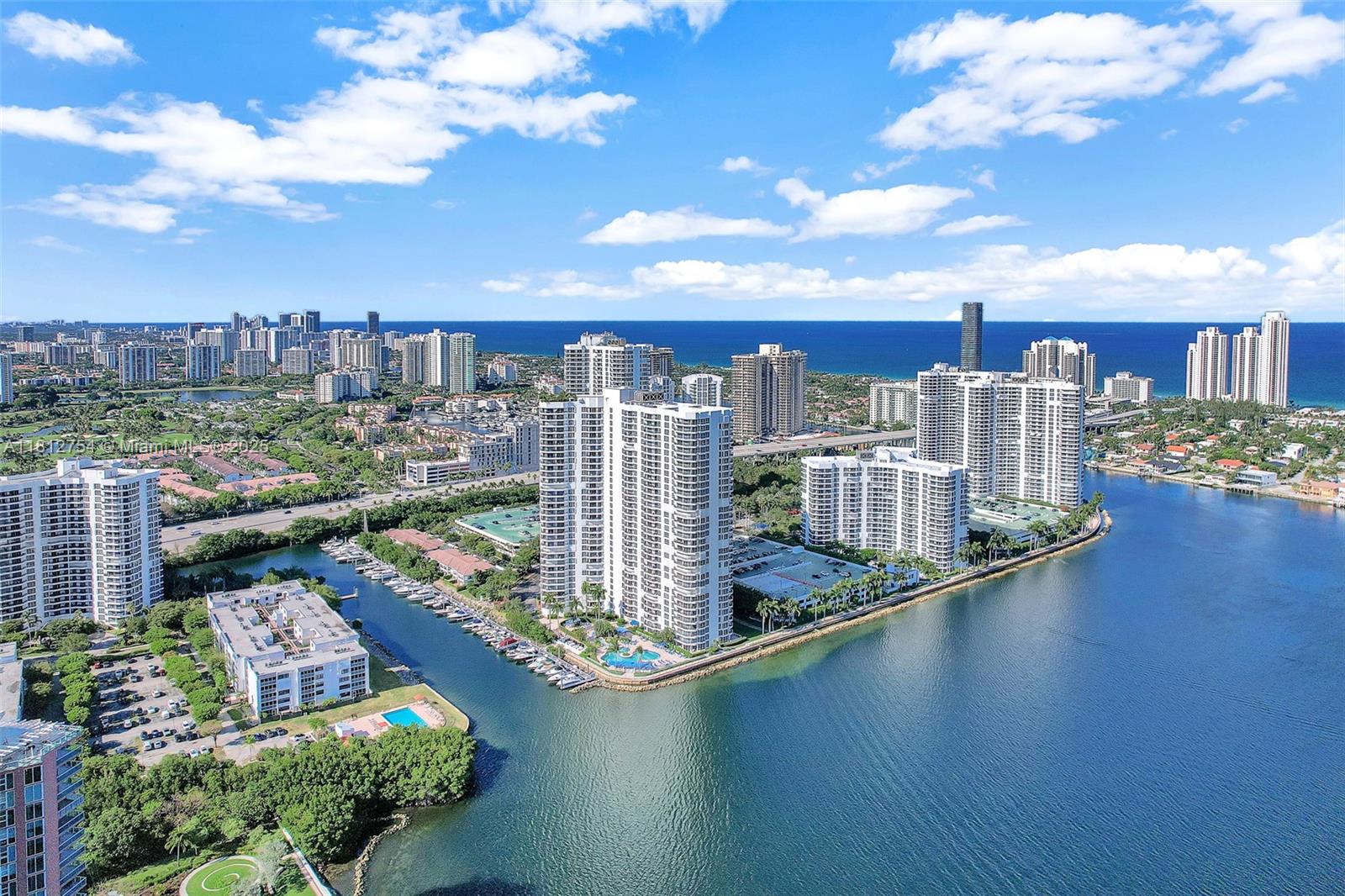 MYSTIC POINTE TOWER 500 - Residential