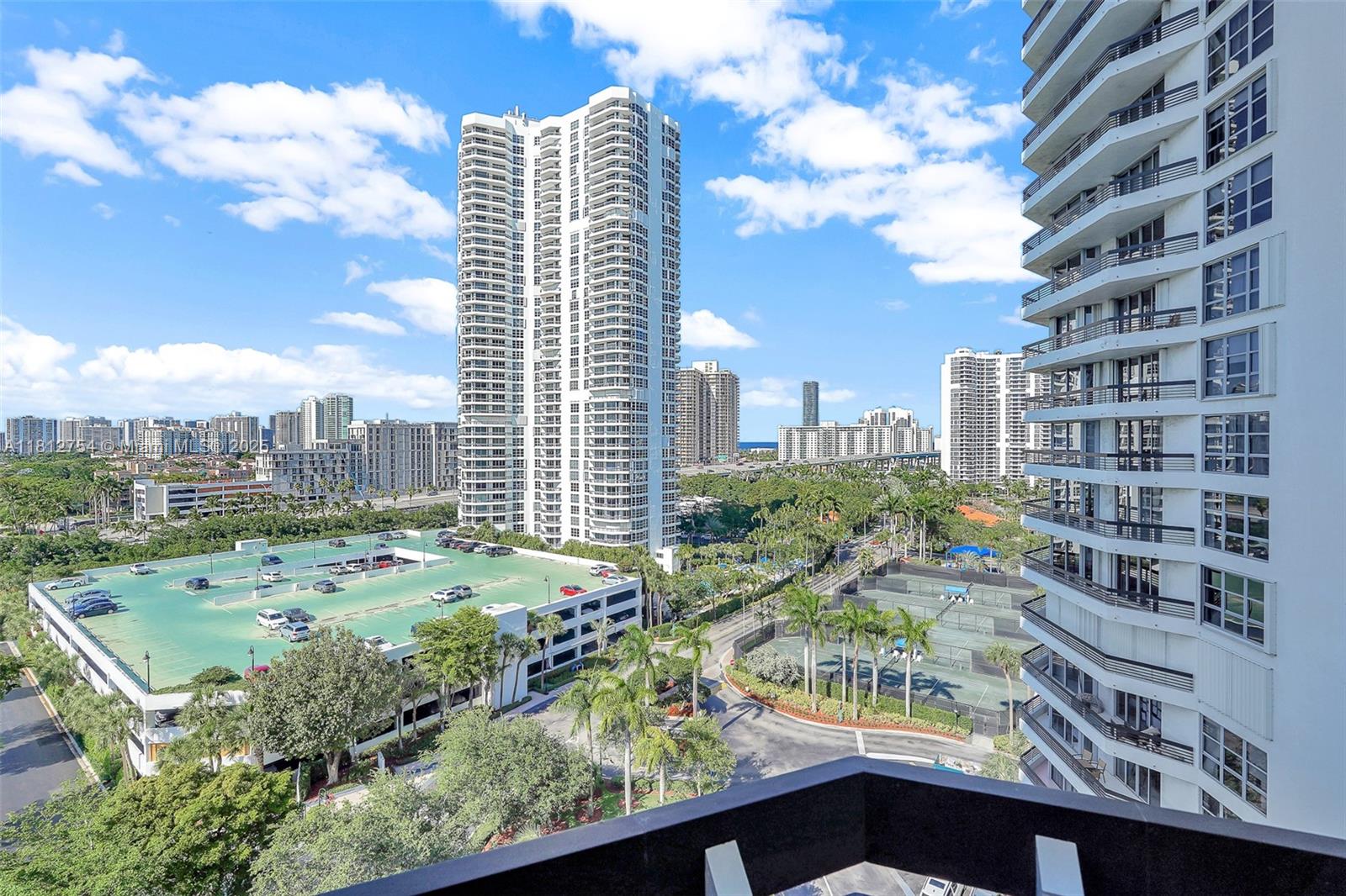 MYSTIC POINTE TOWER 500 - Residential