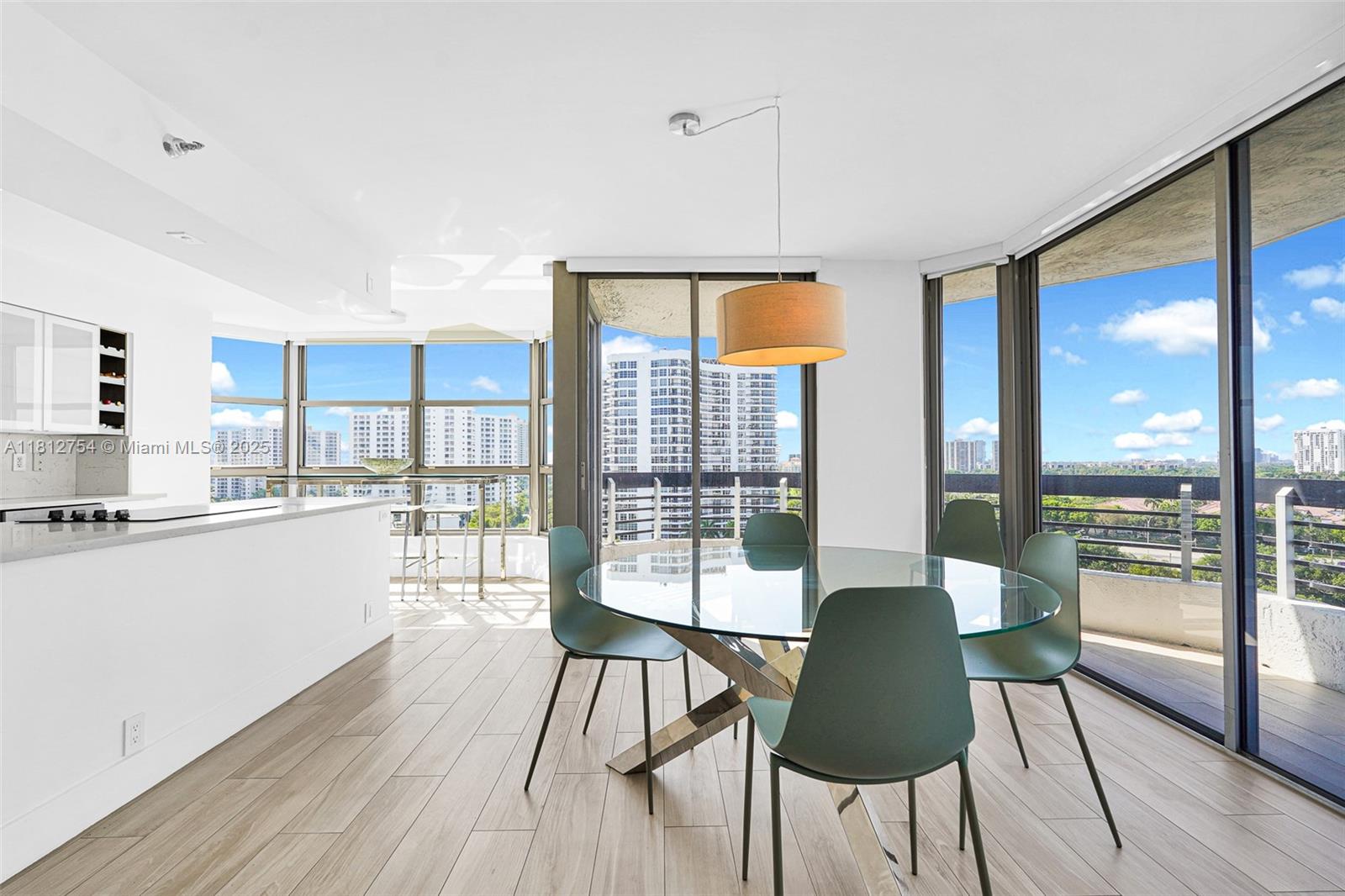 MYSTIC POINTE TOWER 500 - Residential