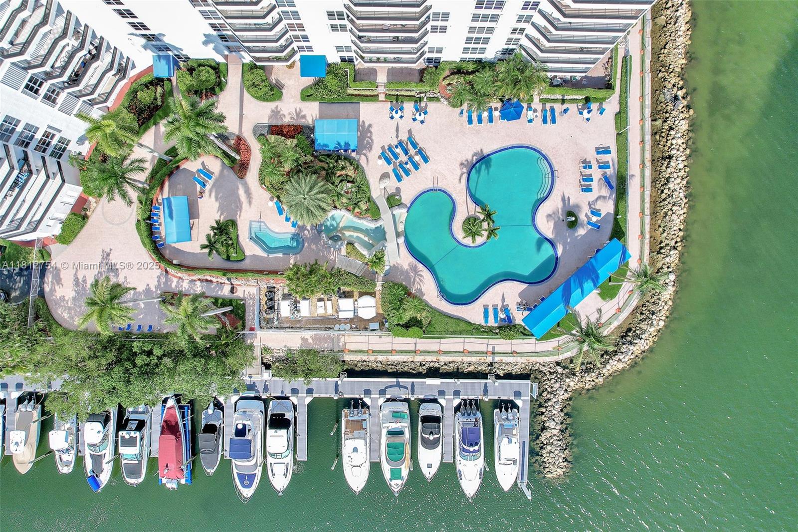 MYSTIC POINTE TOWER 500 - Residential