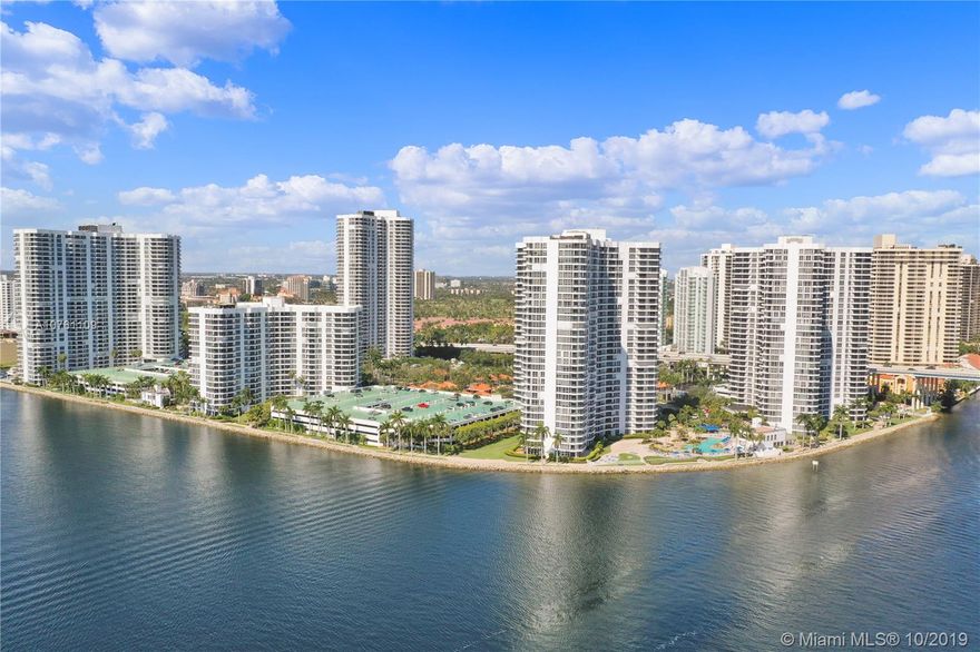 Enjoy the best views in the building! This amazing unit has views of the ocean & bay and is flooded with natural light. This expansive floor plan provides the perfect space for your personal touches. The generous master suite has an oversized bathroom with dual sinks and separate tub & large walk in closet. The open living spaces are lined with windows showing off the picturesque water views. Building amenities include security, fitness center, resort style pool, tennis, valet, restaurant & more!