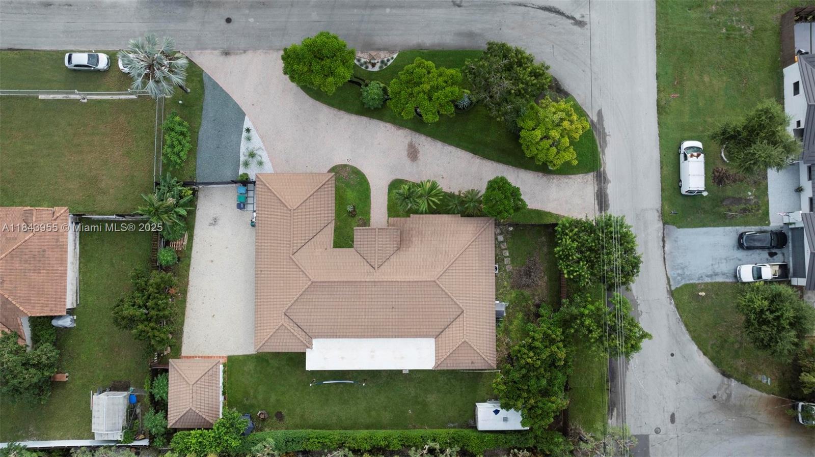 BISCAYNE BEST - Residential