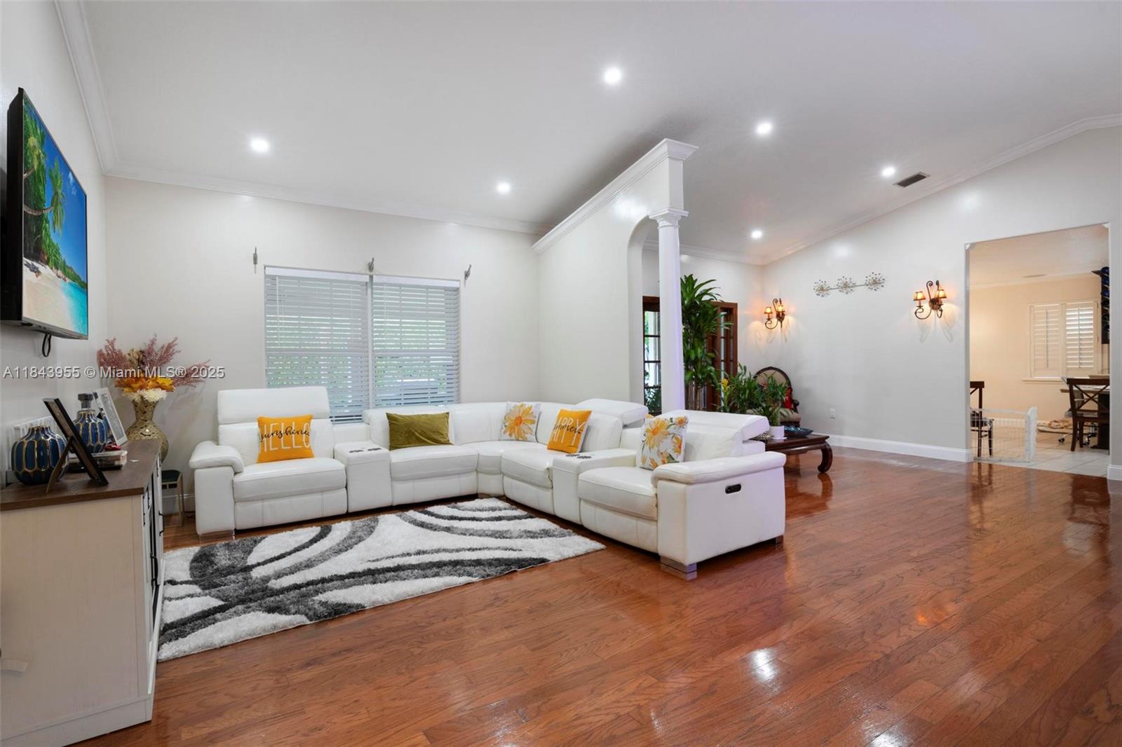 BISCAYNE BEST - Residential