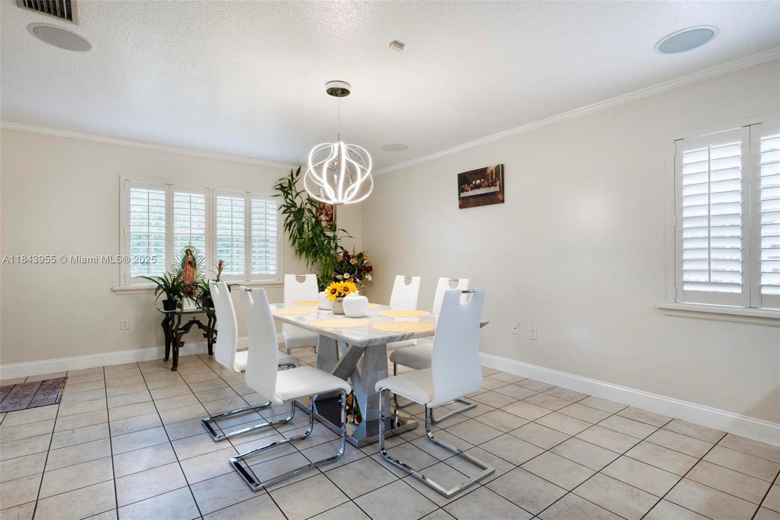 BISCAYNE BEST - Residential