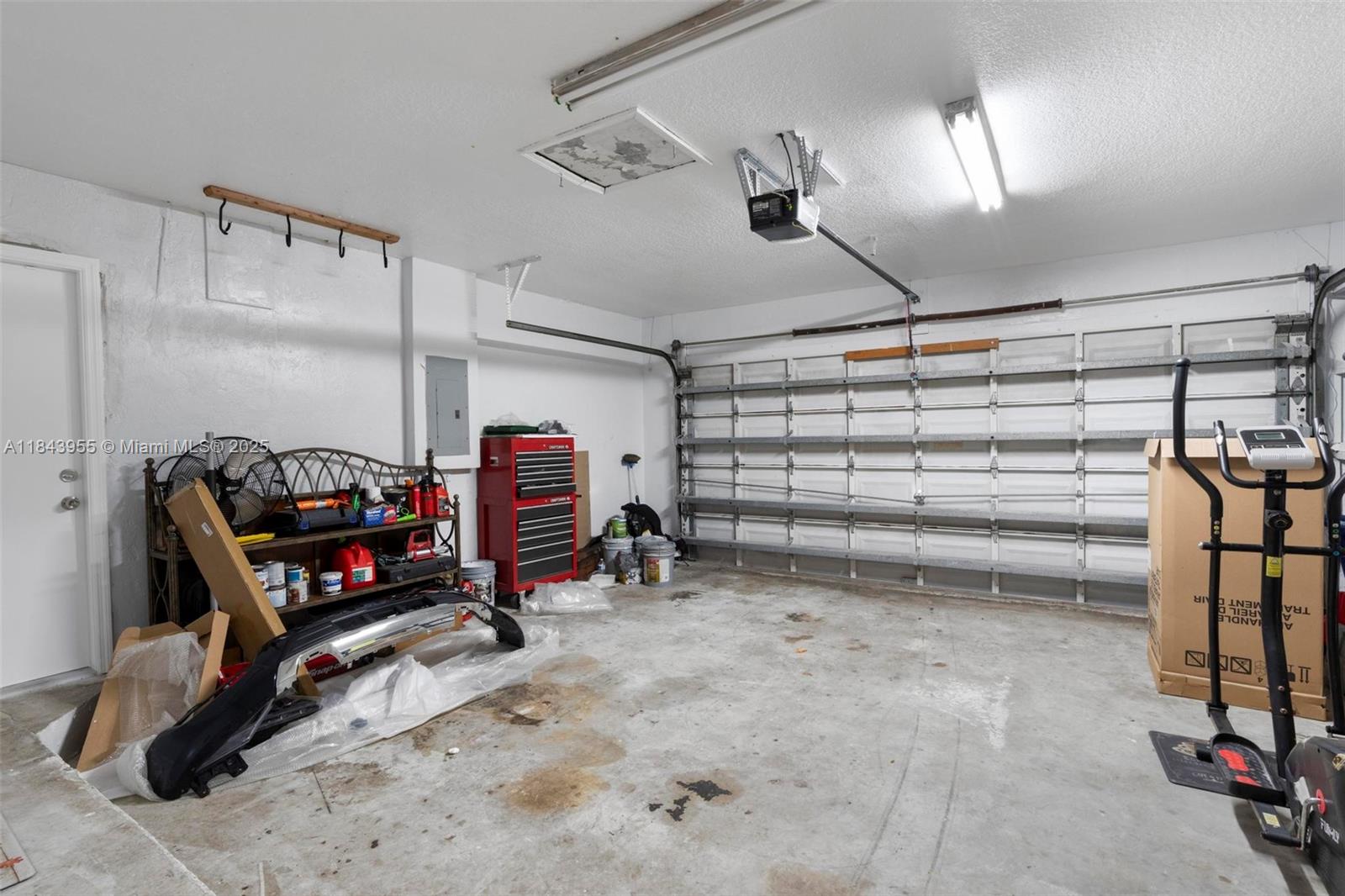 BISCAYNE BEST - Residential