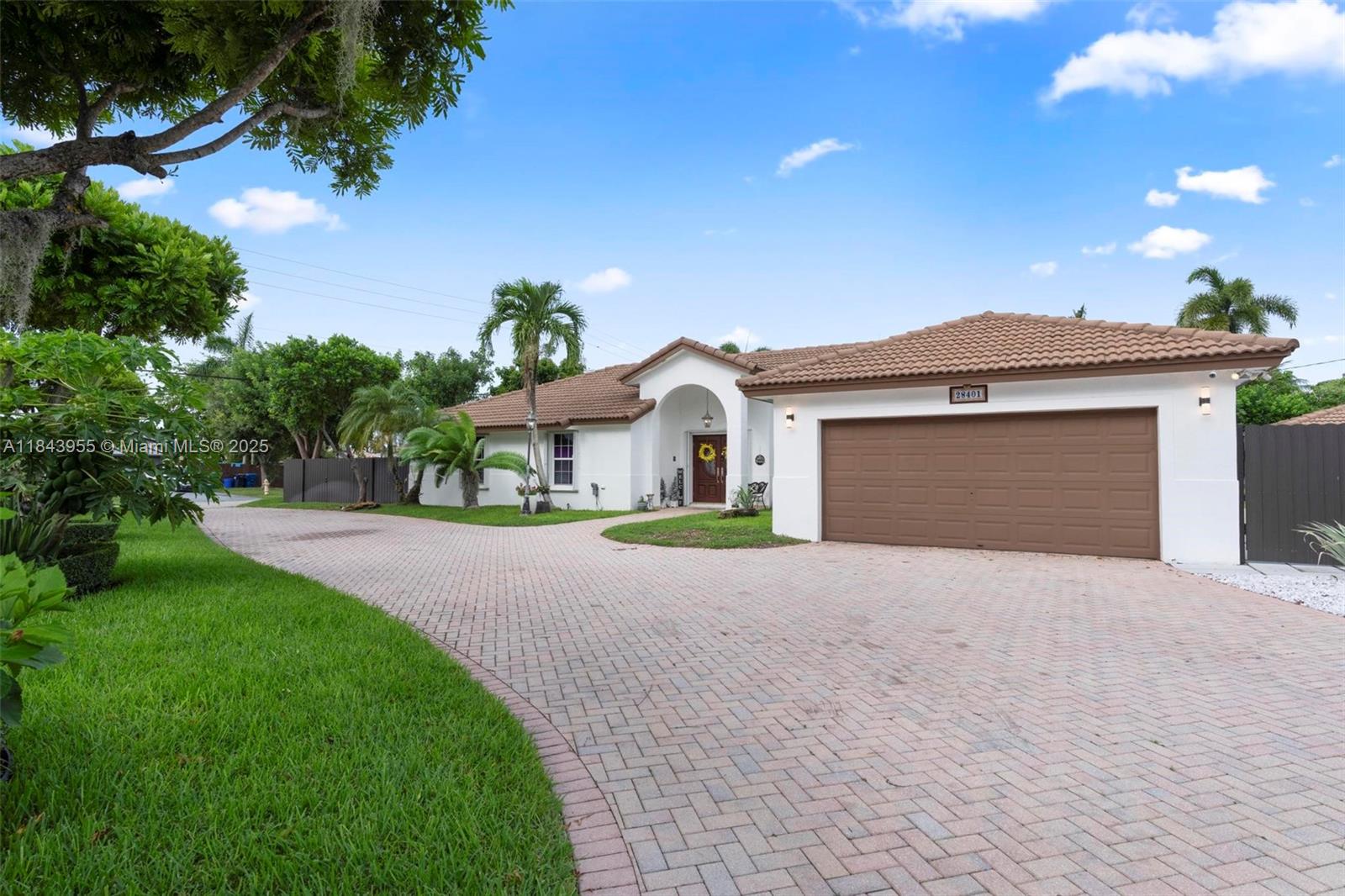 BISCAYNE BEST - Residential