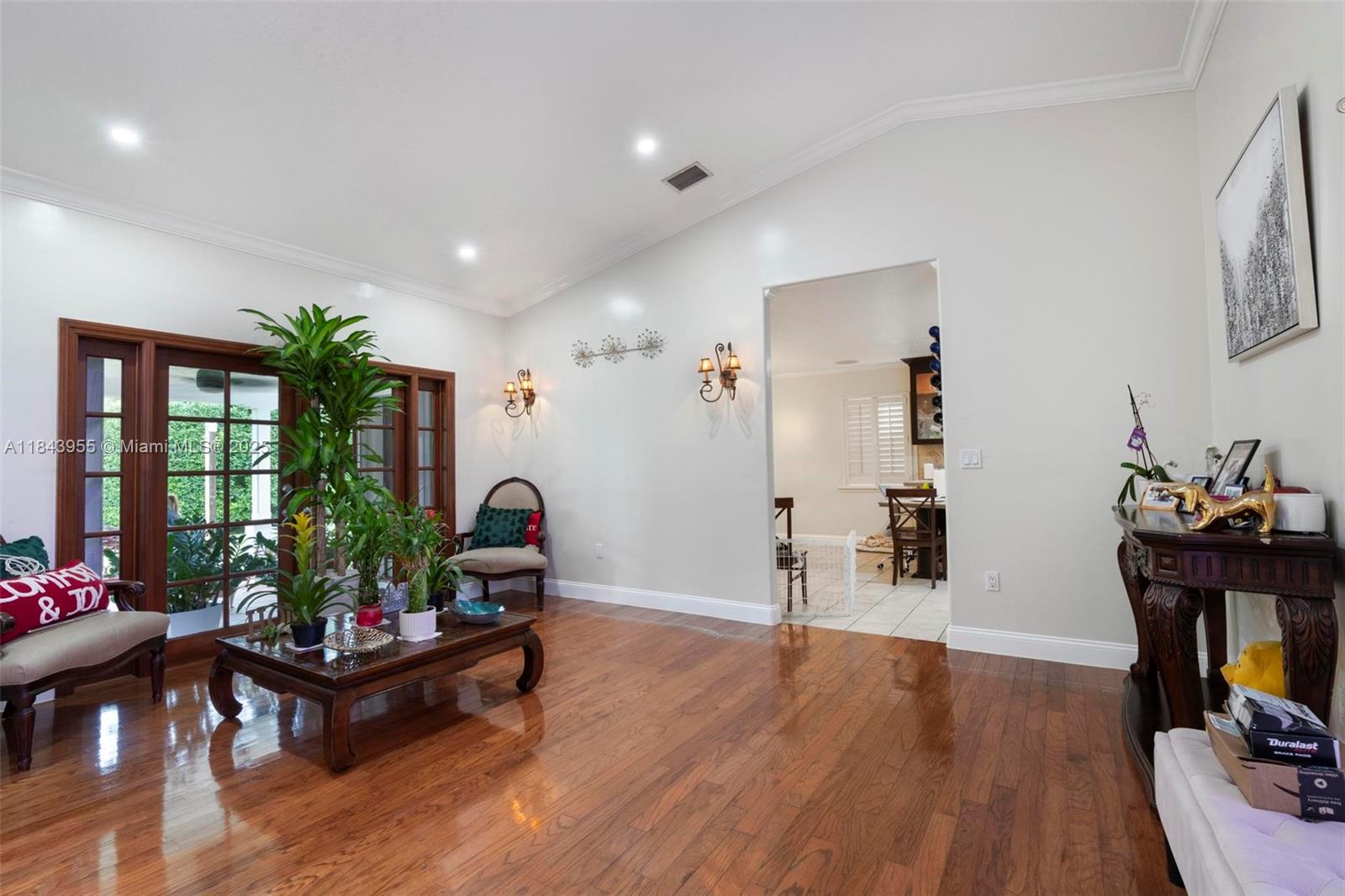 BISCAYNE BEST - Residential