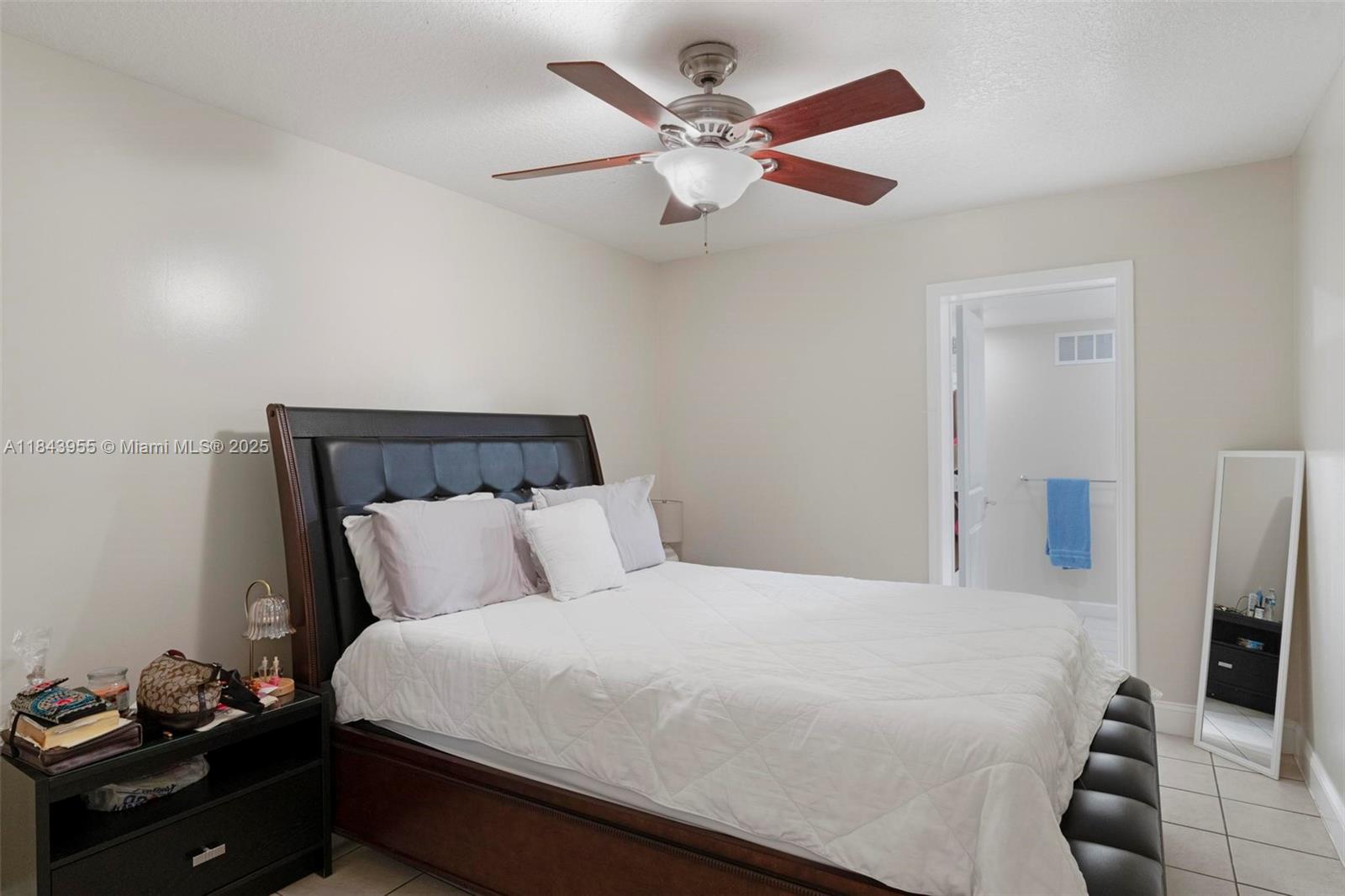 BISCAYNE BEST - Residential