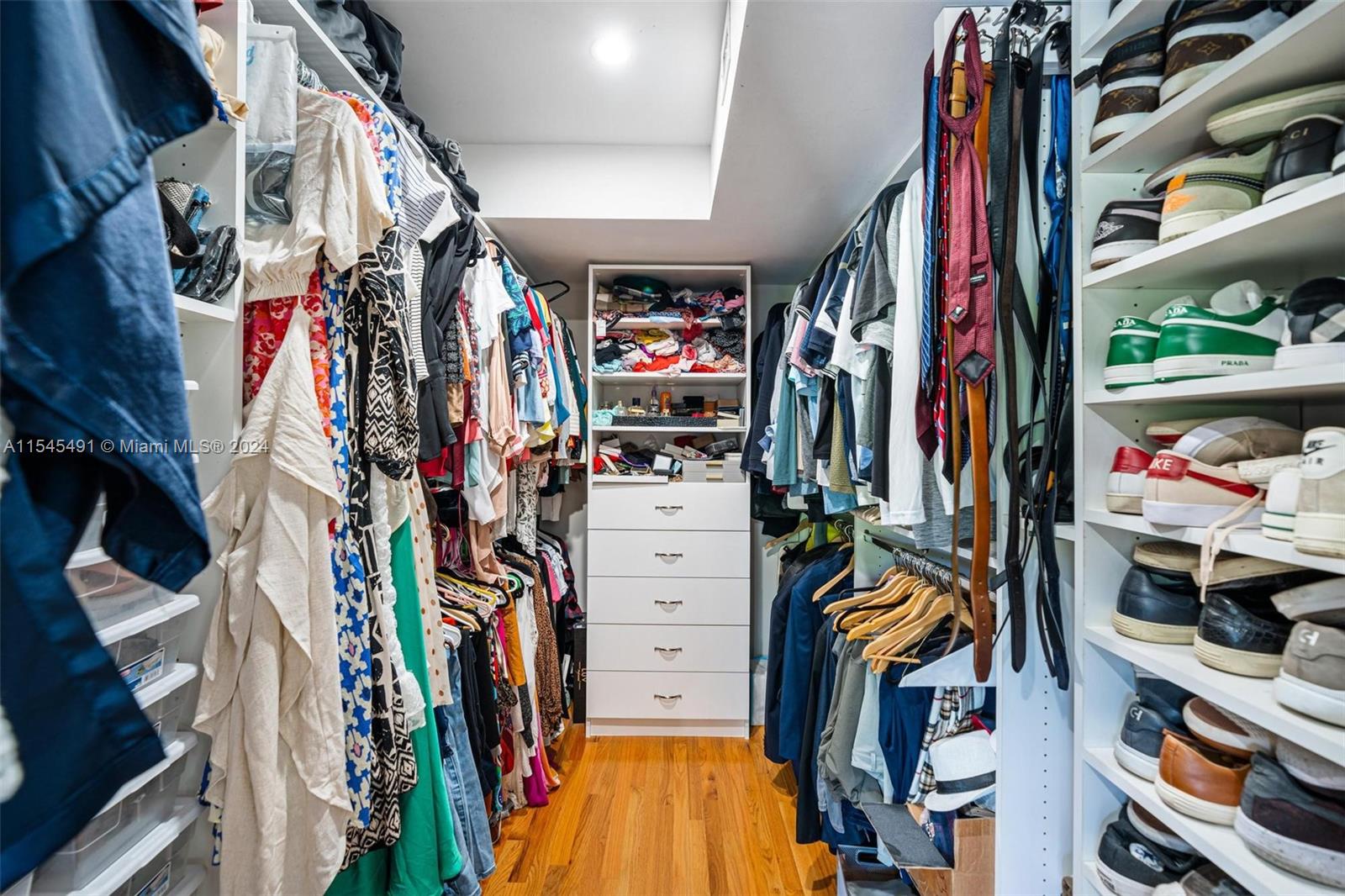 EARLETON SHORES - Residential