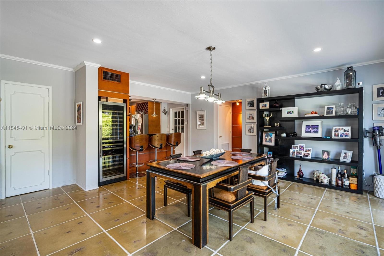 EARLETON SHORES - Residential