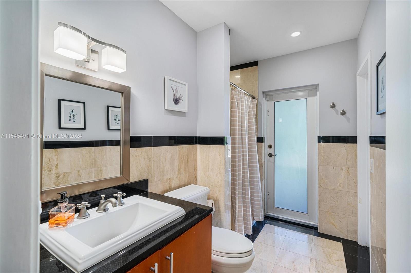 EARLETON SHORES - Residential