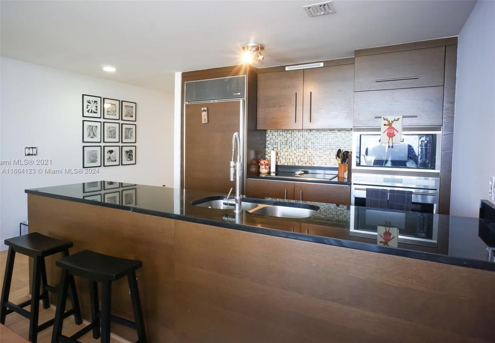 475 Brickell Ave 3107