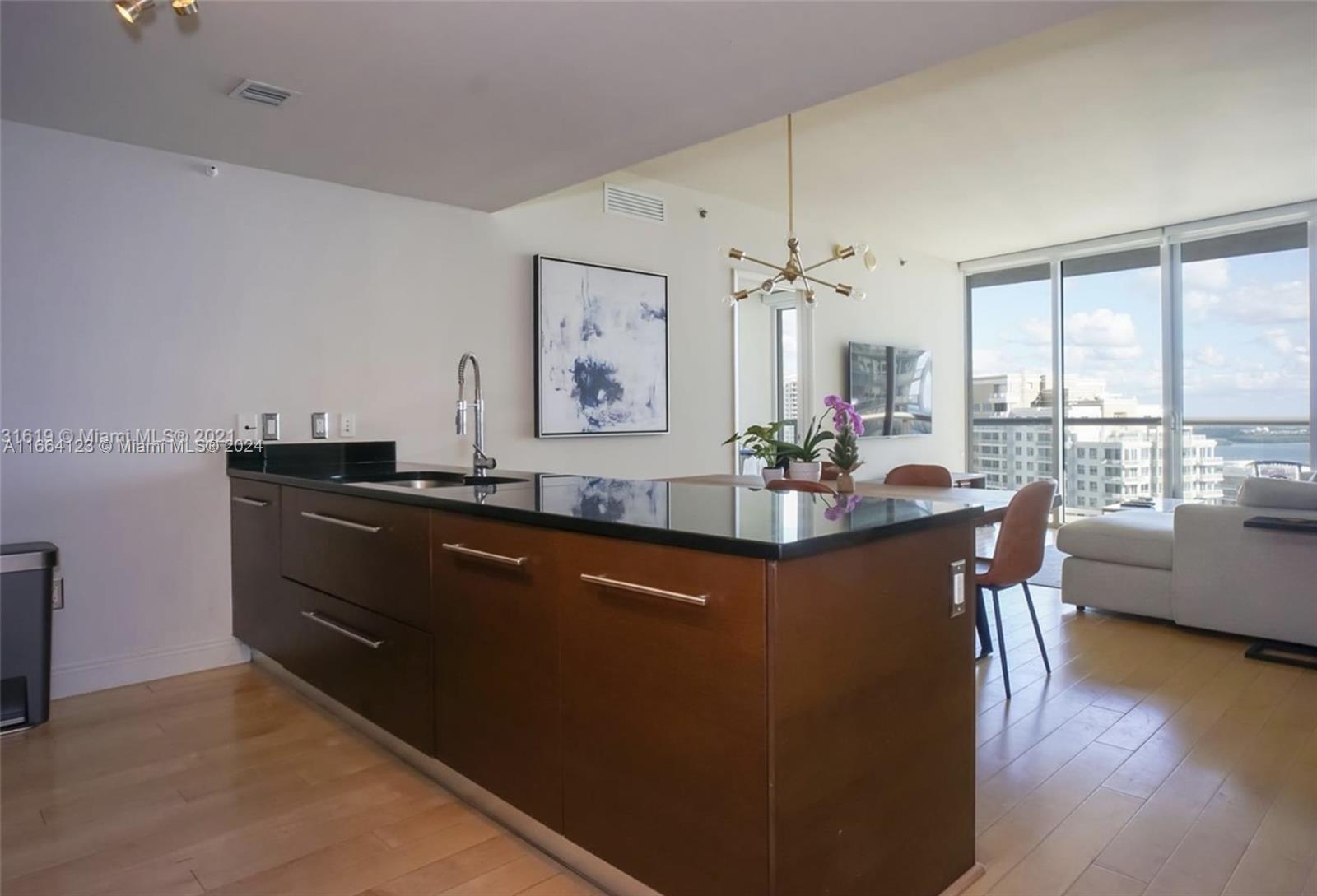 475 Brickell Ave 3107