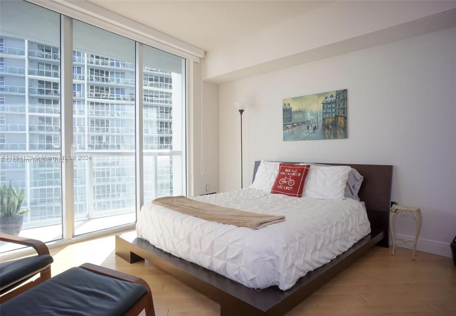 ICONBRICKELL CONDO NO 1 - Residential