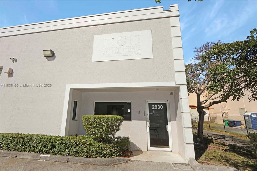 A great corner office space with 600 Sqft, ready to occupy, this space has 3 well-distributed private offices and a lobby space, one bathroom, two parking space assigned at street level and in front of the office. Freshly renewed and painted, water and electricity included. Excellent location, easy access to the Florida Turnpike, Palmetto Expressway and Dolphin Expressway with access to Miami INternational Airport.