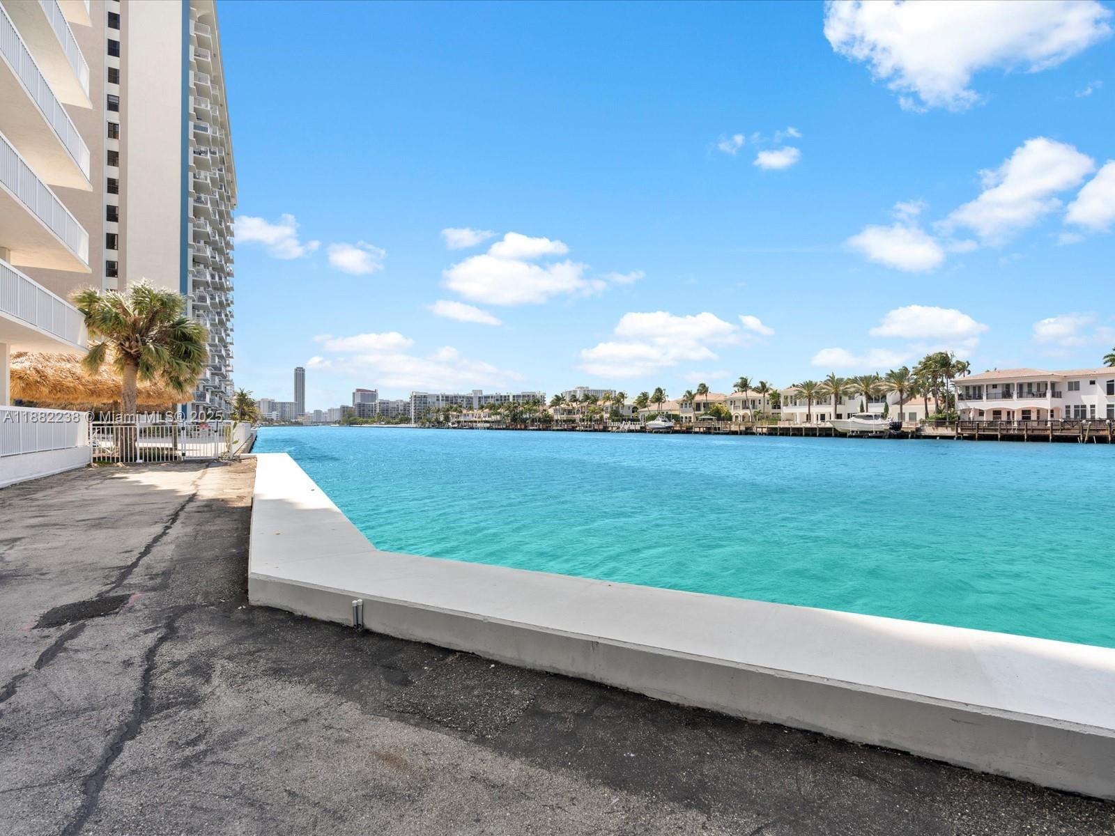 1500 S Ocean Dr 3G