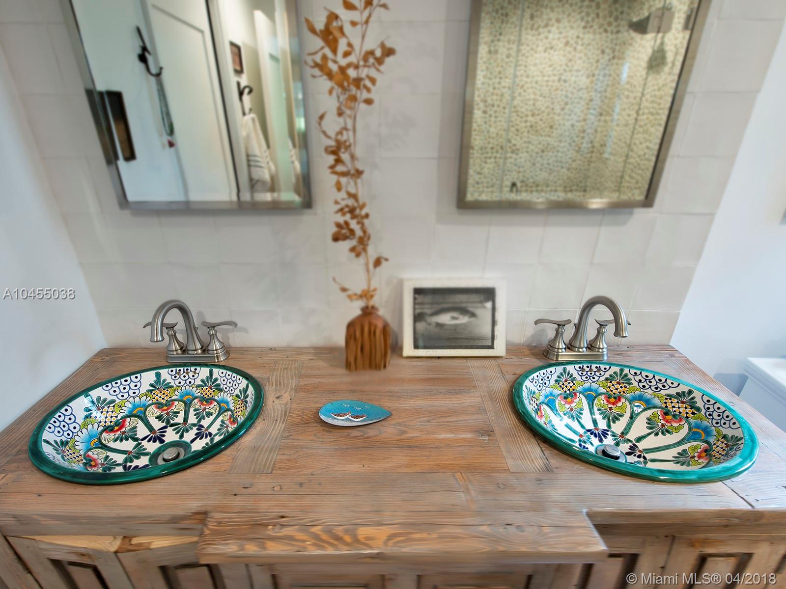 MIAMI SHORES SEC 3 - Residential