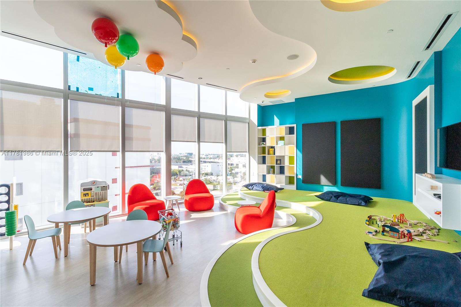 PARAMOUNT MIAMI WORLDCENT - Residential