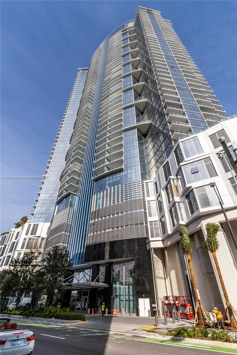 PARAMOUNT MIAMI WORLDCENT - Residential