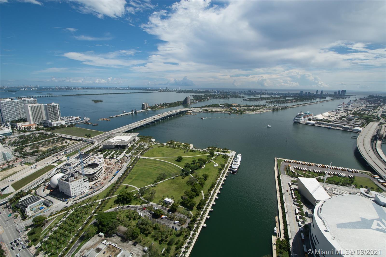 MARINABLUE CONDO - Residential