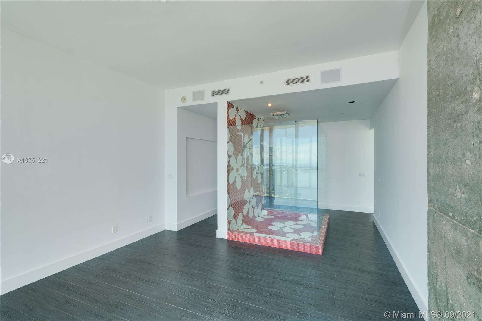 MARINABLUE CONDO - Residential