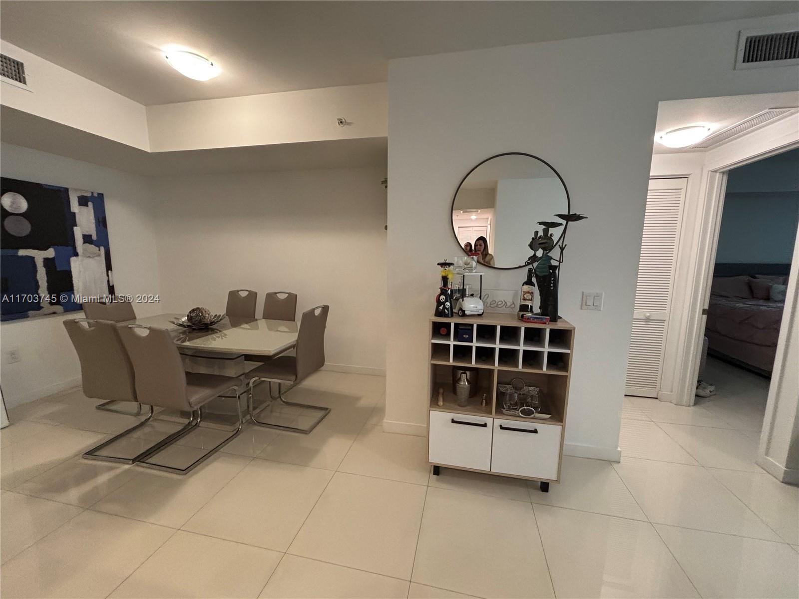 MIDTOWN AT DORAL - Residential