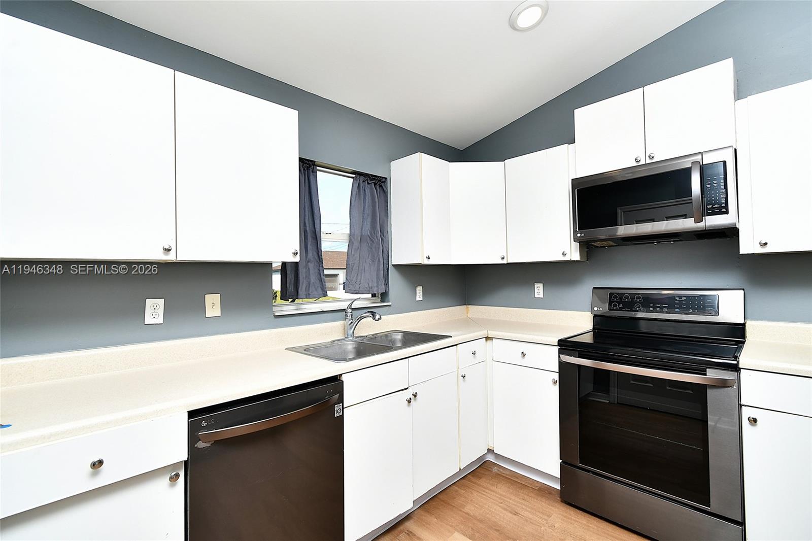 Lehigh Estates - Residential Income