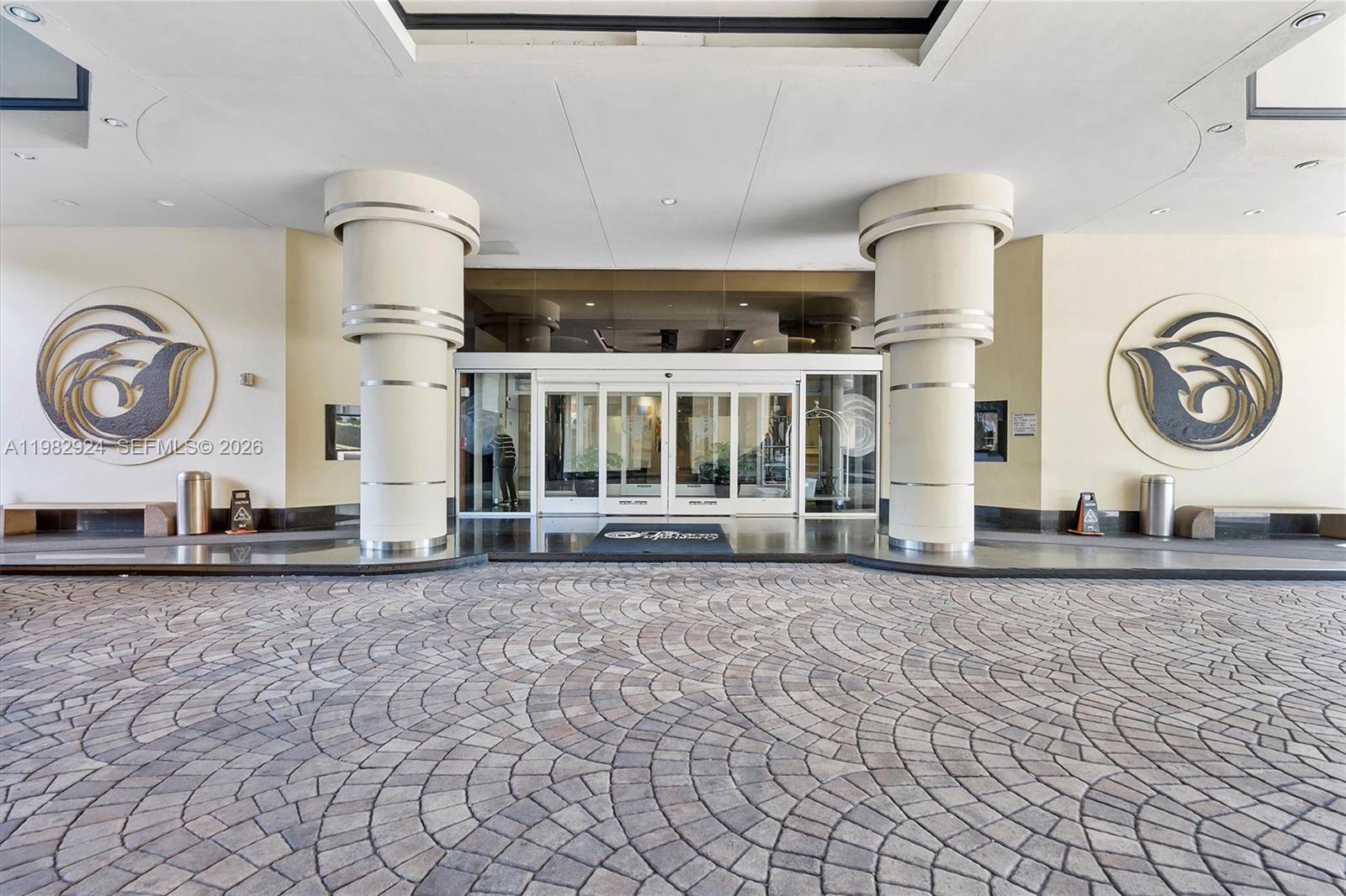 TERRACES NORTH TURNBERRY - Residential