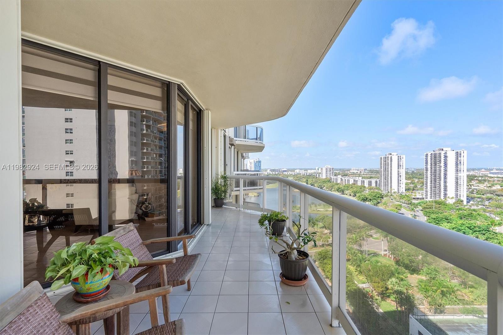 TERRACES NORTH TURNBERRY - Residential