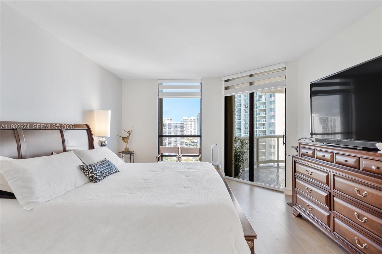 TERRACES NORTH TURNBERRY - Residential