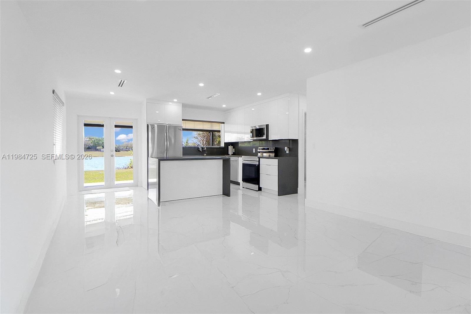 PINE ISLAND LAKE SUB - Residential